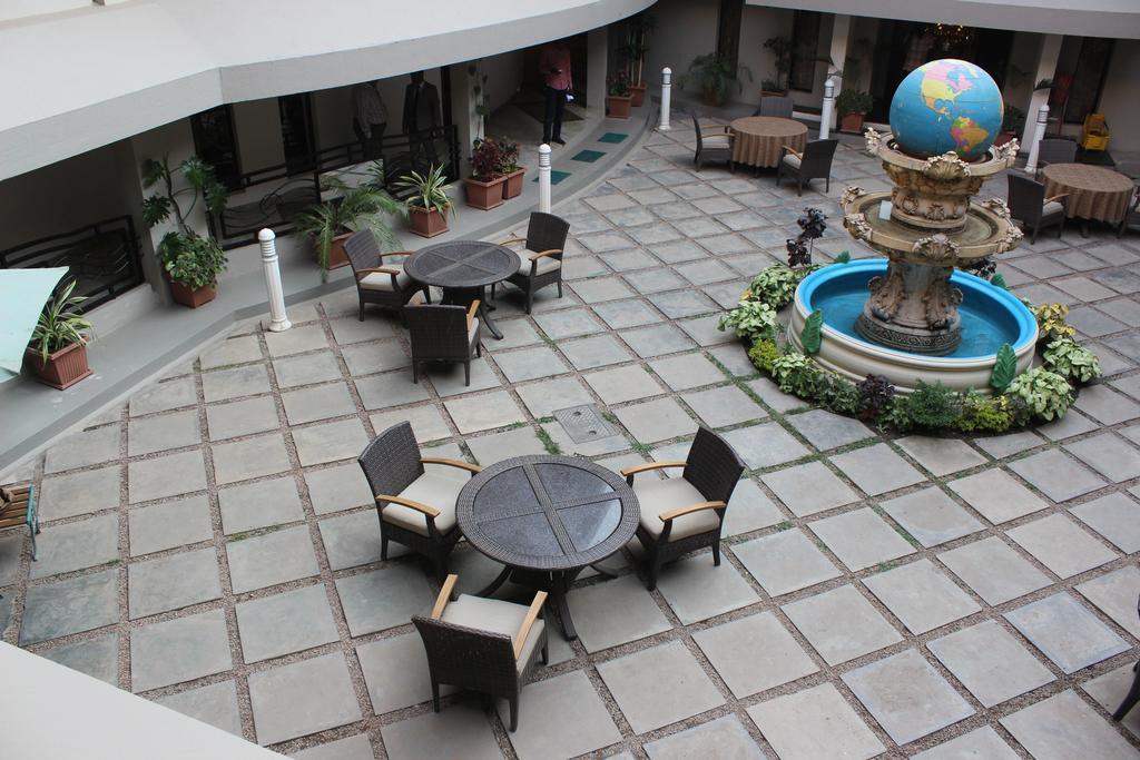 Hotel Lubumbashi Extérieur photo