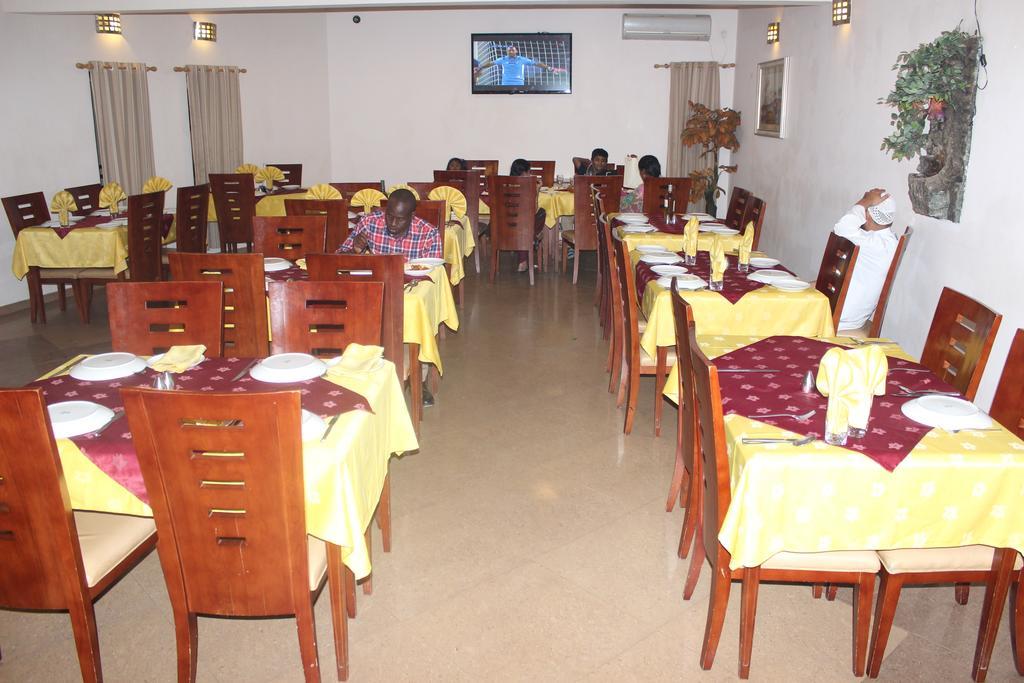 Hotel Lubumbashi Extérieur photo