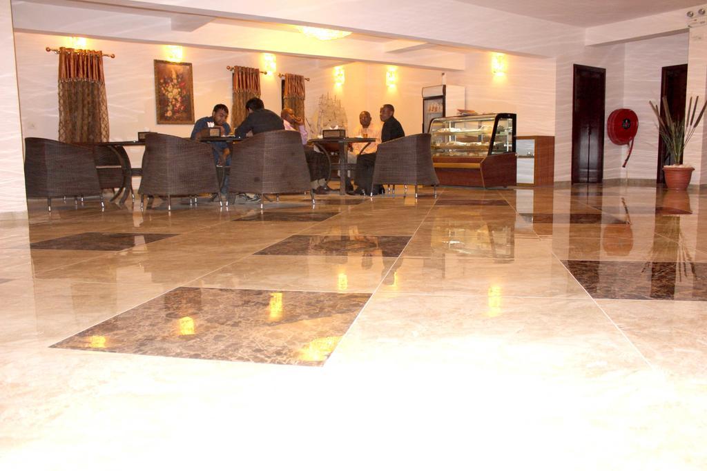Hotel Lubumbashi Extérieur photo