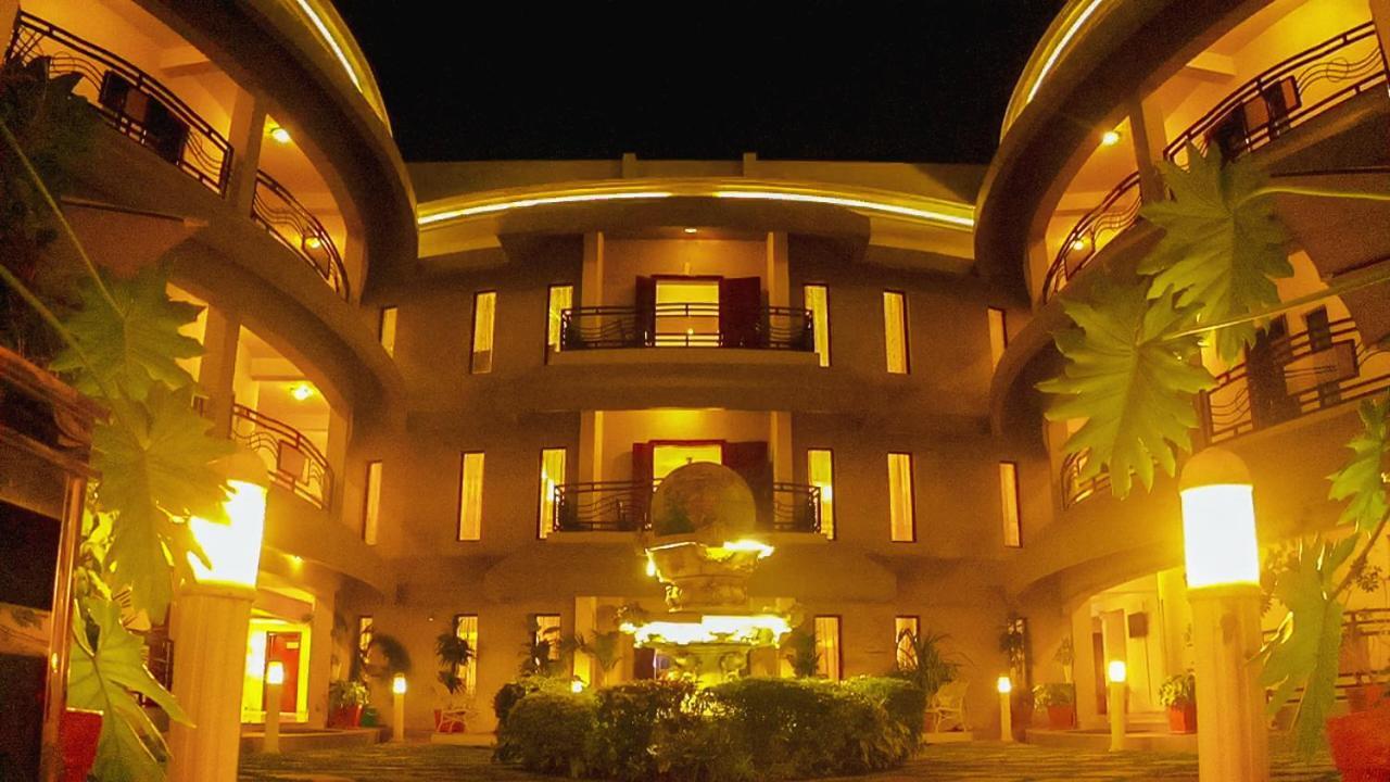 Hotel Lubumbashi Extérieur photo