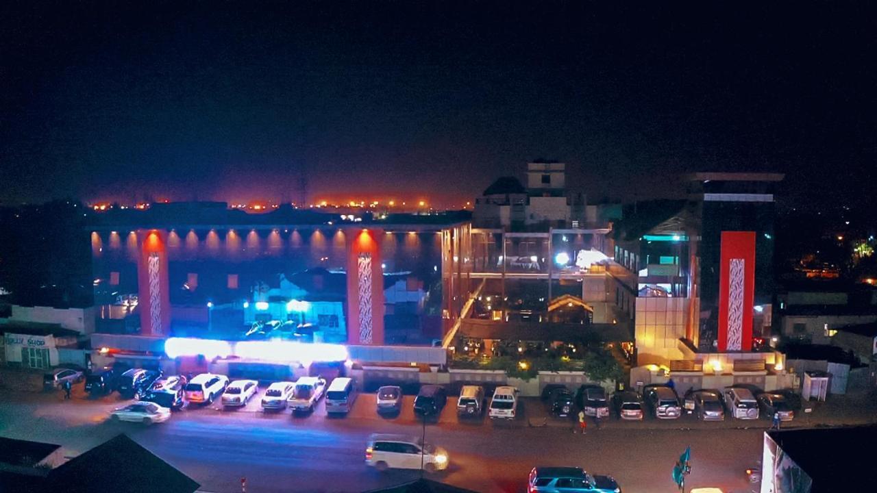Hotel Lubumbashi Extérieur photo